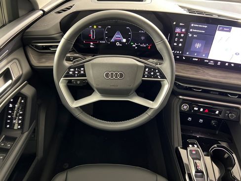 New 2025 Audi Q5 Premium Plus image 13