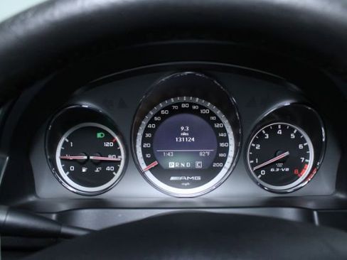 Used 2011 Mercedes-Benz C 63 AMG Sedan w/ Multimedia Pkg image 23