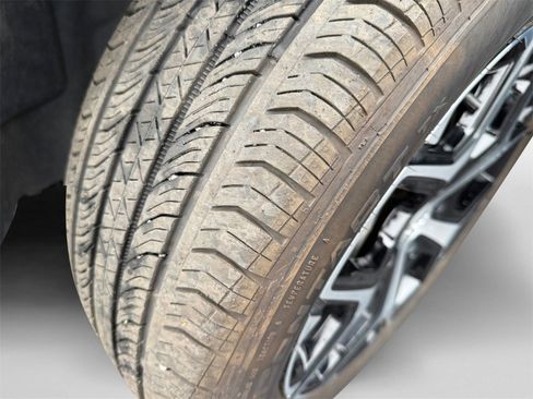 Used 2024 Jeep Compass Limited image 21