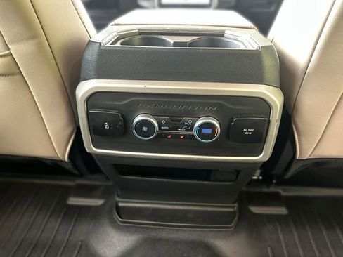 Used 2023 Ford Expedition Limited AWD/4WD image 25