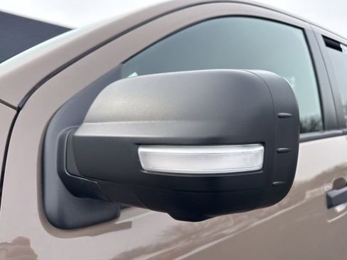 Used 2023 Nissan Titan PRO-4X w/ Pro-4x Convenience Package image 10