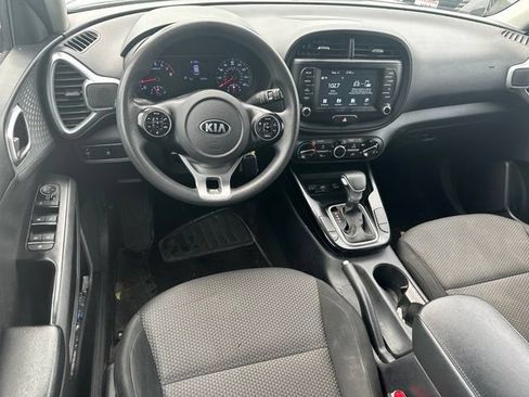 Used 2020 Kia Soul LX FWD image 10