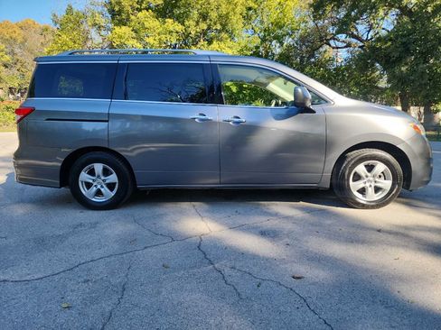 Used 2017 Nissan Quest SV image 10
