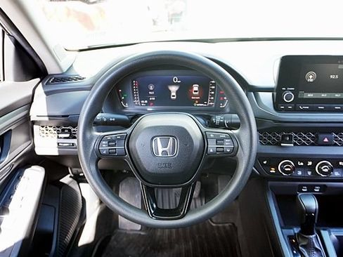 Used 2023 Honda Accord EX image 19