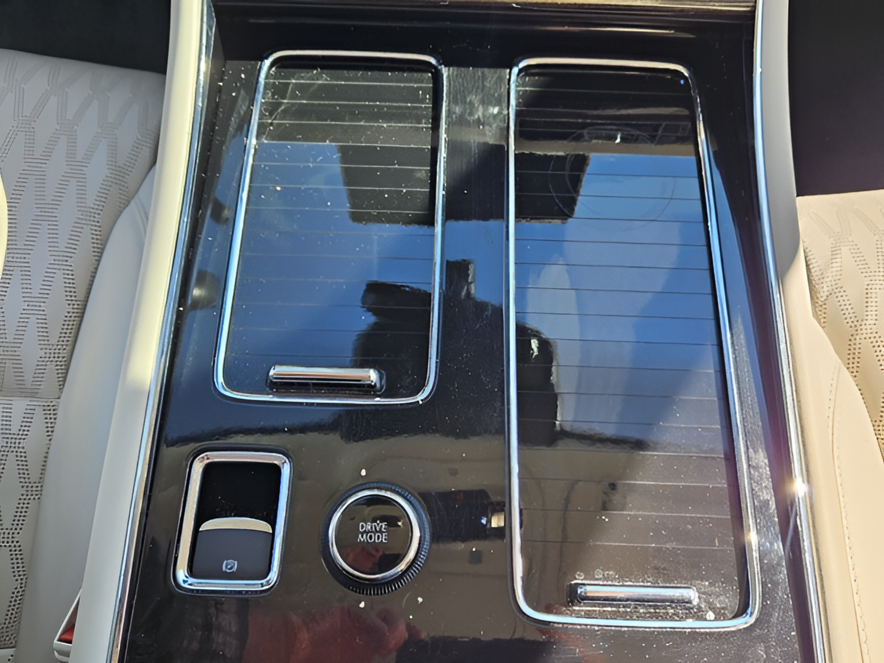 Used 2024 Lincoln Aviator Black Label AWD/4WD image 17