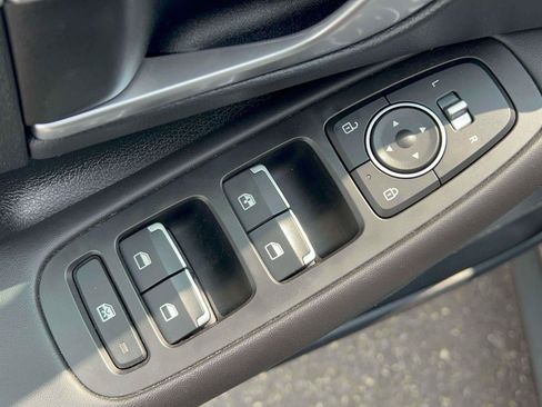 Used 2023 Hyundai Sonata SE FWD image 22