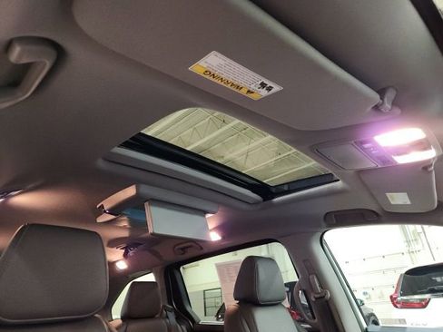 Certified 2024 Honda Odyssey Touring image 36