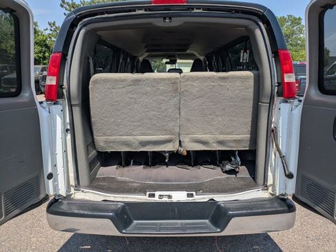 Used 2019 Chevrolet Express 3500 LT w/ LT Preferred Equipment Group RWD image 6