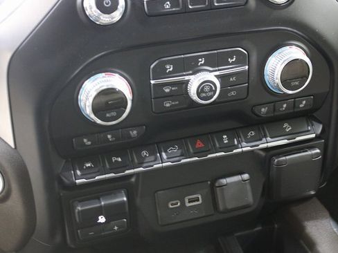 Used 2019 GMC Sierra 1500 SLT image 14