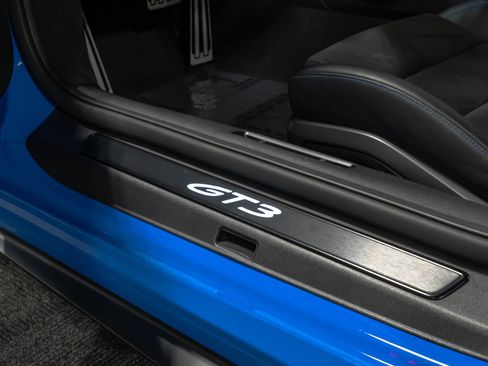 Used 2022 Porsche 911 GT3 RWD image 43