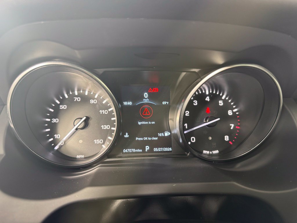 Used 2019 Land Rover Range Rover Evoque SE AWD/4WD image 16