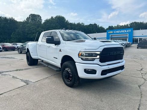 Used 2023 RAM 3500 Laramie w/ Night Edition AWD/4WD image 11