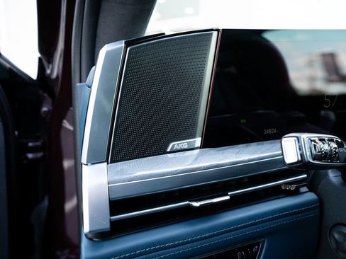 Used 2025 Cadillac Escalade IQ Luxury 2 w/ LPO, Premium Carpet Package AWD/4WD image 30
