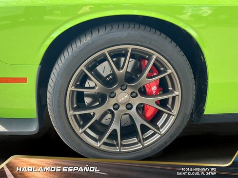 Used 2015 Dodge Challenger SRT Hellcat image 41