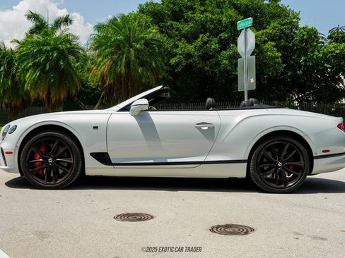 Used 2020 Bentley Continental GT V8 First Edition image 3