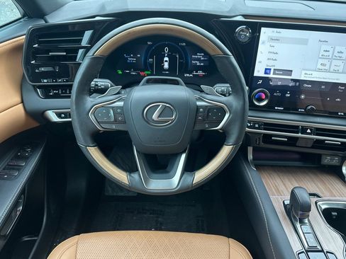 Used 2025 Lexus RX 350 image 18