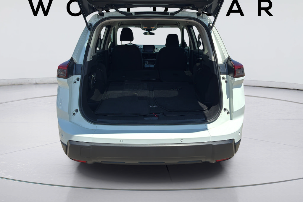 Used 2025 Nissan Rogue S FWD image 19