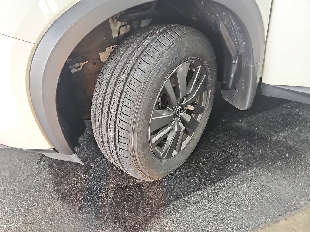 Certified 2024 Nissan Pathfinder SV AWD/4WD image 31