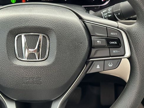 Used 2022 Honda Accord LX image 31
