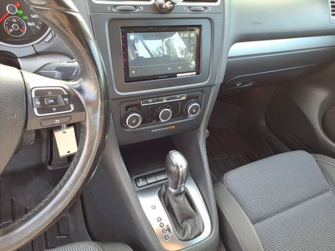 Used 2014 Volkswagen Golf TDI FWD image 34