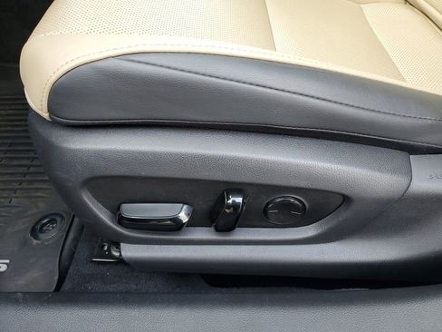 Used 2021 Lexus ES 250 w/ Premium Package image 7