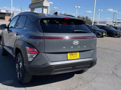 Used 2025 Hyundai Kona SEL image 8
