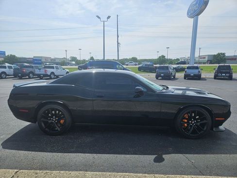 Used 2022 Dodge Challenger GT w/ Plus Package RWD image 5