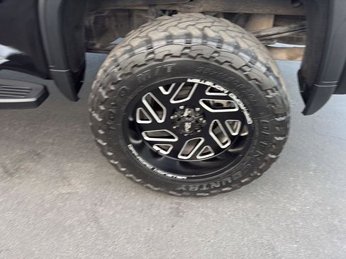 Used 2022 GMC Sierra 1500 Denali image 27