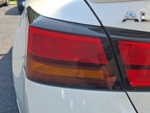 Used 2019 Nissan Altima 2.5 SL AWD/4WD image 10