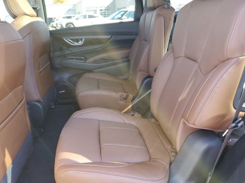 Used 2026 Subaru Ascent Touring AWD/4WD image 9