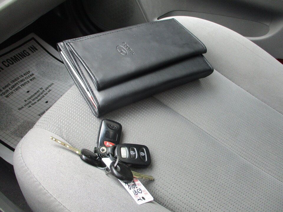 Used 2010 Hyundai Sonata GLS FWD image 36