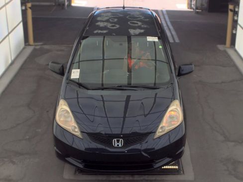 Used 2010 Honda Fit Sport image 2