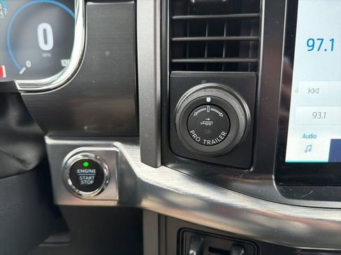 Used 2022 Ford F150 Lariat image 32