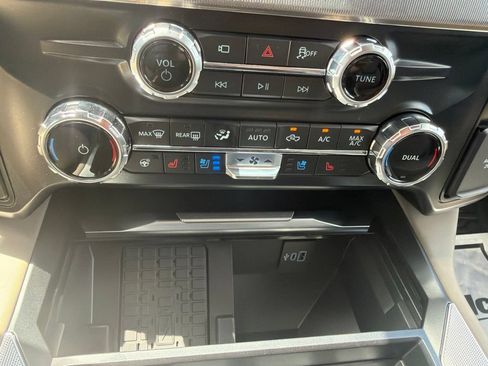 New 2026 Ford F250 Platinum w/ Platinum Plus Package AWD/4WD image 32