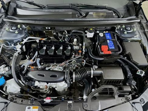 Certified 2025 Honda Accord LX image 31