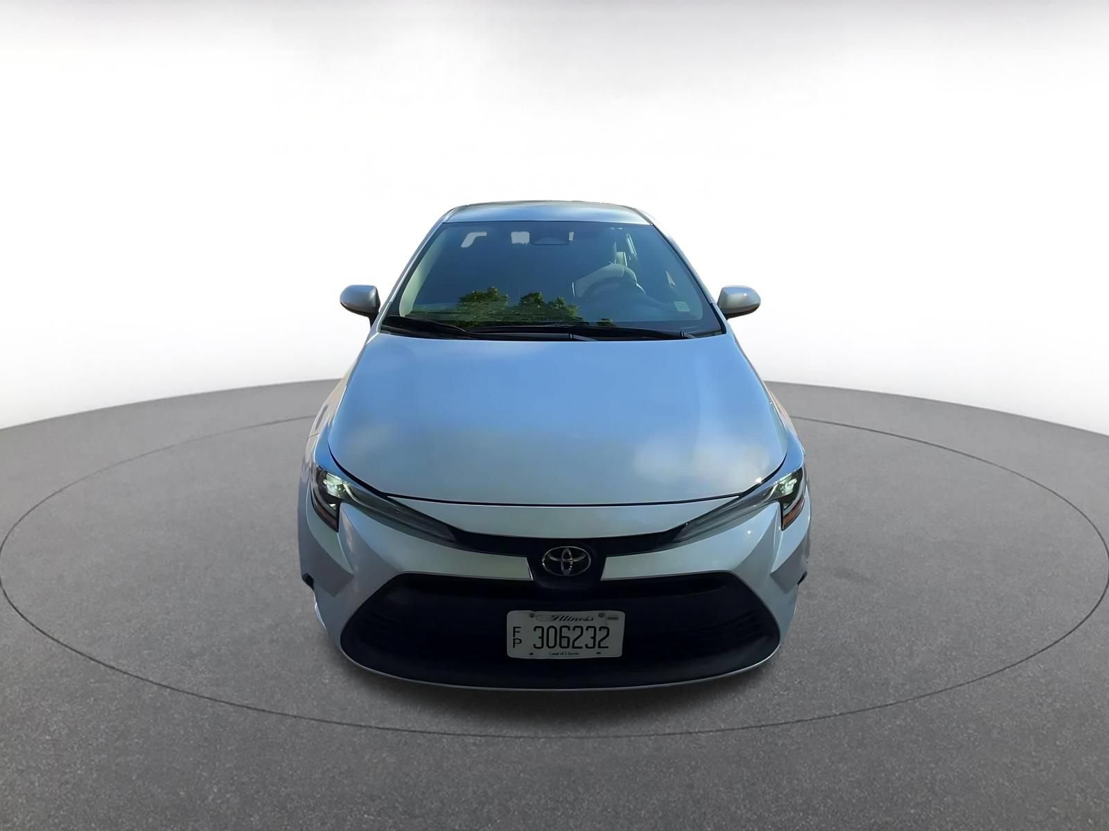 Used 2025 Toyota Corolla LE FWD image 3