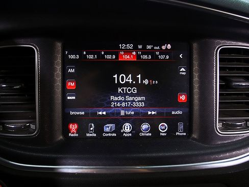 Used 2015 Dodge Charger R/T image 25