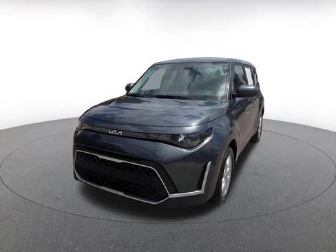 Used 2025 Kia Soul LX w/ LX Technology Package image 7