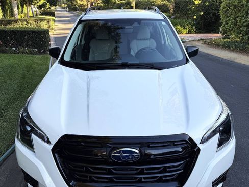 Used 2024 Subaru Forester AWD/4WD image 10