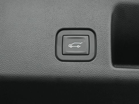 Used 2024 Chevrolet Equinox EV LT w/ Active Safety Package 3 FWD image 40