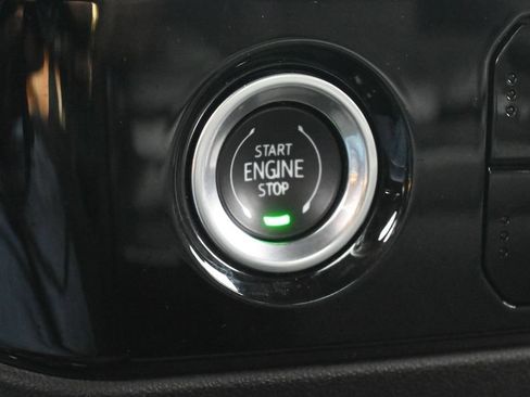 Used 2024 Chevrolet Silverado 1500 LT RWD image 26