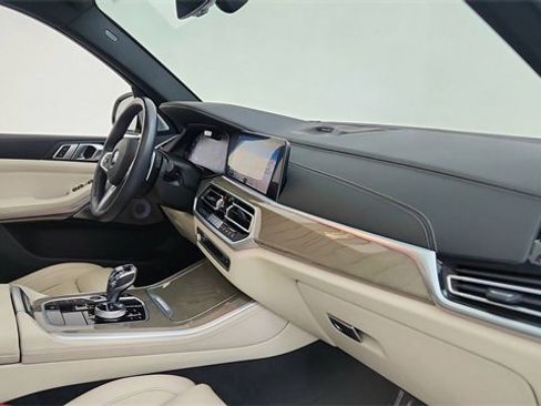 Used 2023 BMW X5 M50i w/ Executive Package image 21