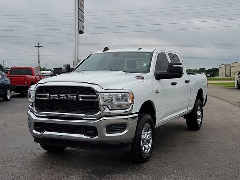 Used 2023 RAM 2500 Tradesman w/ Chrome Appearance Group AWD/4WD image 2