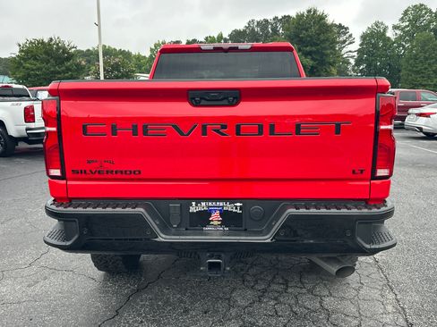 Used 2025 Chevrolet Silverado 2500 LT w/ Trail Boss Package AWD/4WD image 7