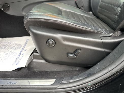 Used 2020 Jeep Grand Cherokee Limited X image 64