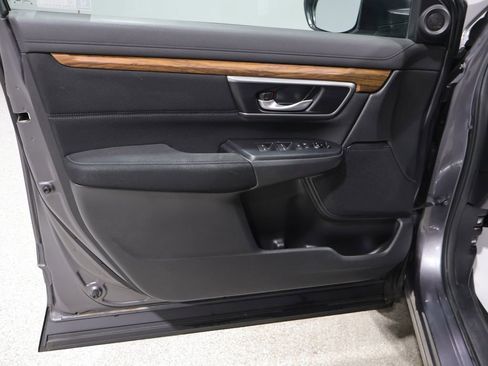 Used 2019 Honda CR-V EX image 12