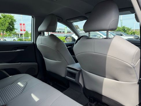 Certified 2023 Toyota Camry SE AWD/4WD image 18