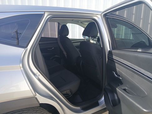Used 2023 Hyundai Tucson SE image 15