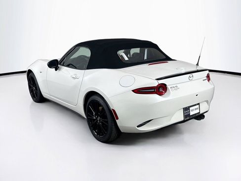 New 2026 MAZDA MX-5 Miata Club w/ Interior Package RWD image 8