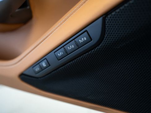 Used 2020 Ferrari F8 Tributo image 27